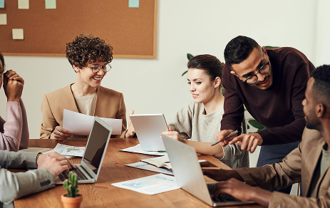 Thumbnail for a video showcasing a day at Solution Founder, highlighting team collaboration and culture